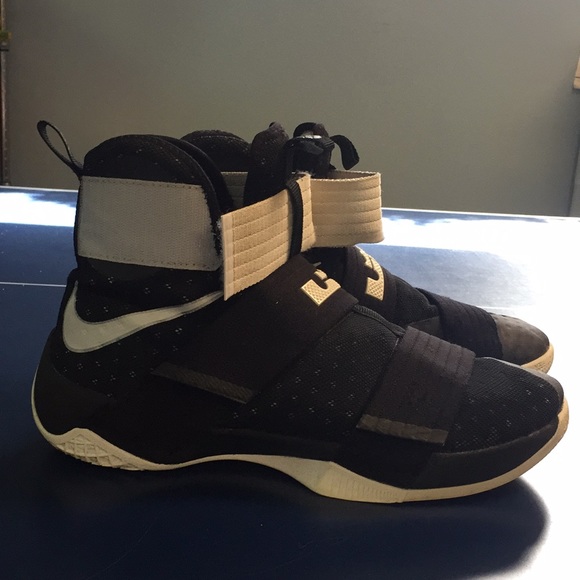 Nike LeBron Soldier 10 - Picture 1 of 1